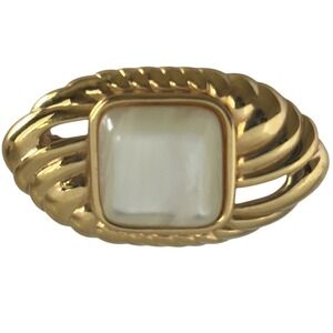 Monet Oval Gold Tone with Square Mother-of-Pearl Esque‎ Brooch Pin